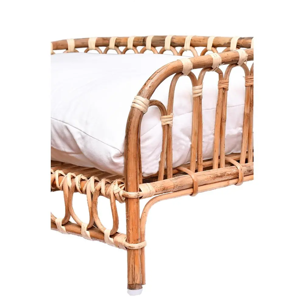 Medium Cushioned Rattan Pet Bed - Off-white - Image 2